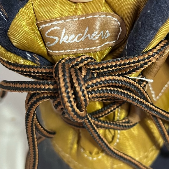 Sketchers Pond Navy Gold Rain Snow Boots Duck Boots Quilted Size 9 - Picture 6 of 8